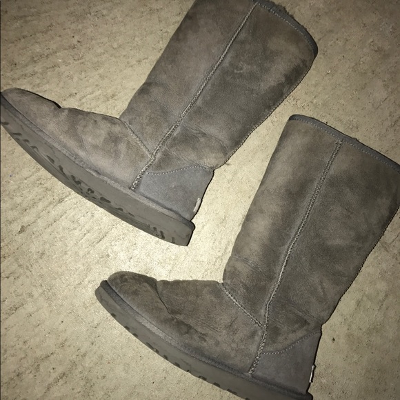Ugg boots - Picture 2 of 3