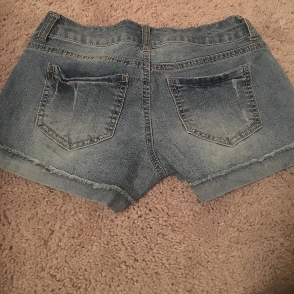 Shorts - Picture 2 of 2