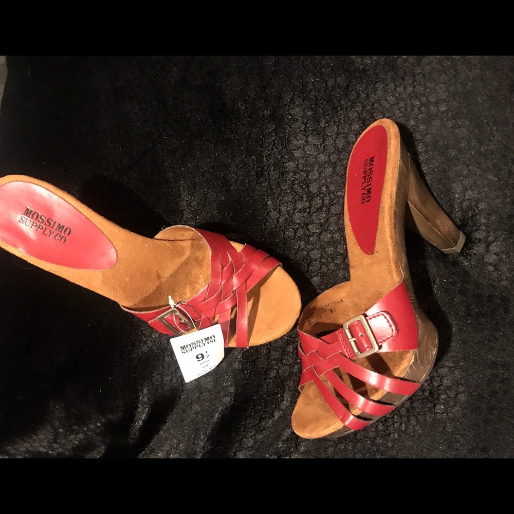 Brand NEW Mossimo Red Summer Slip on Heels 9 1/2