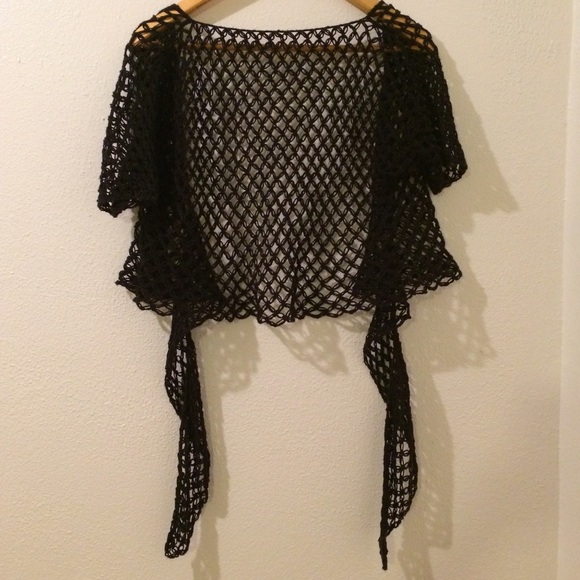 Black Crochet Cropped Short Sleeved Cardigan - Picture 3 of 4