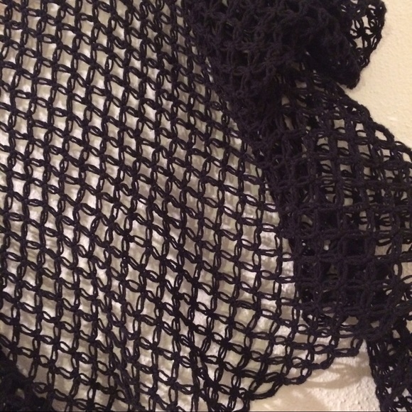 Black Crochet Cropped Short Sleeved Cardigan - Picture 4 of 4