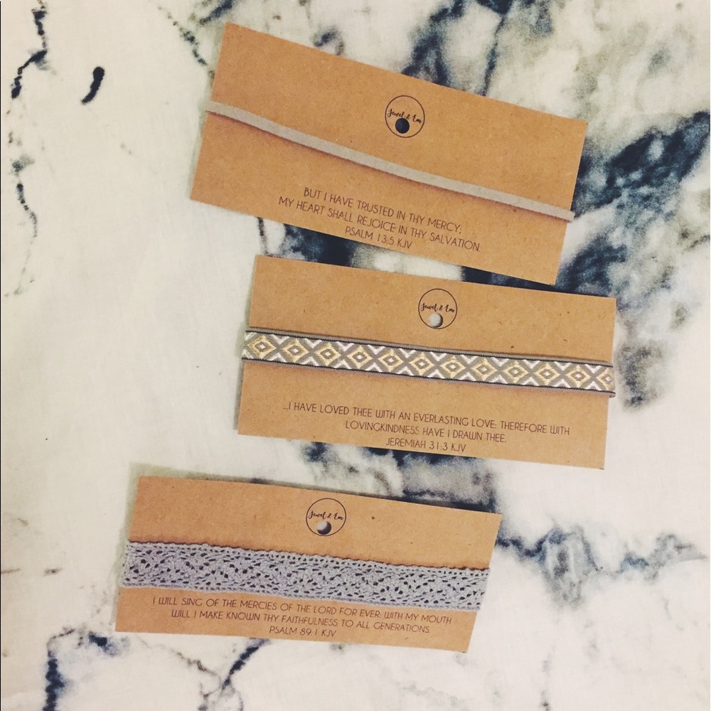 Grey & Gold Choker - Picture 2 of 3