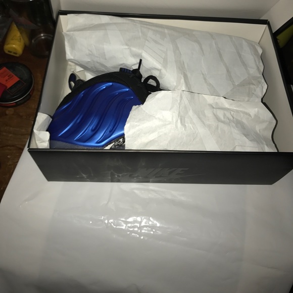 Foamposite one royals (2017) DEADSTOCK - Picture 4 of 5