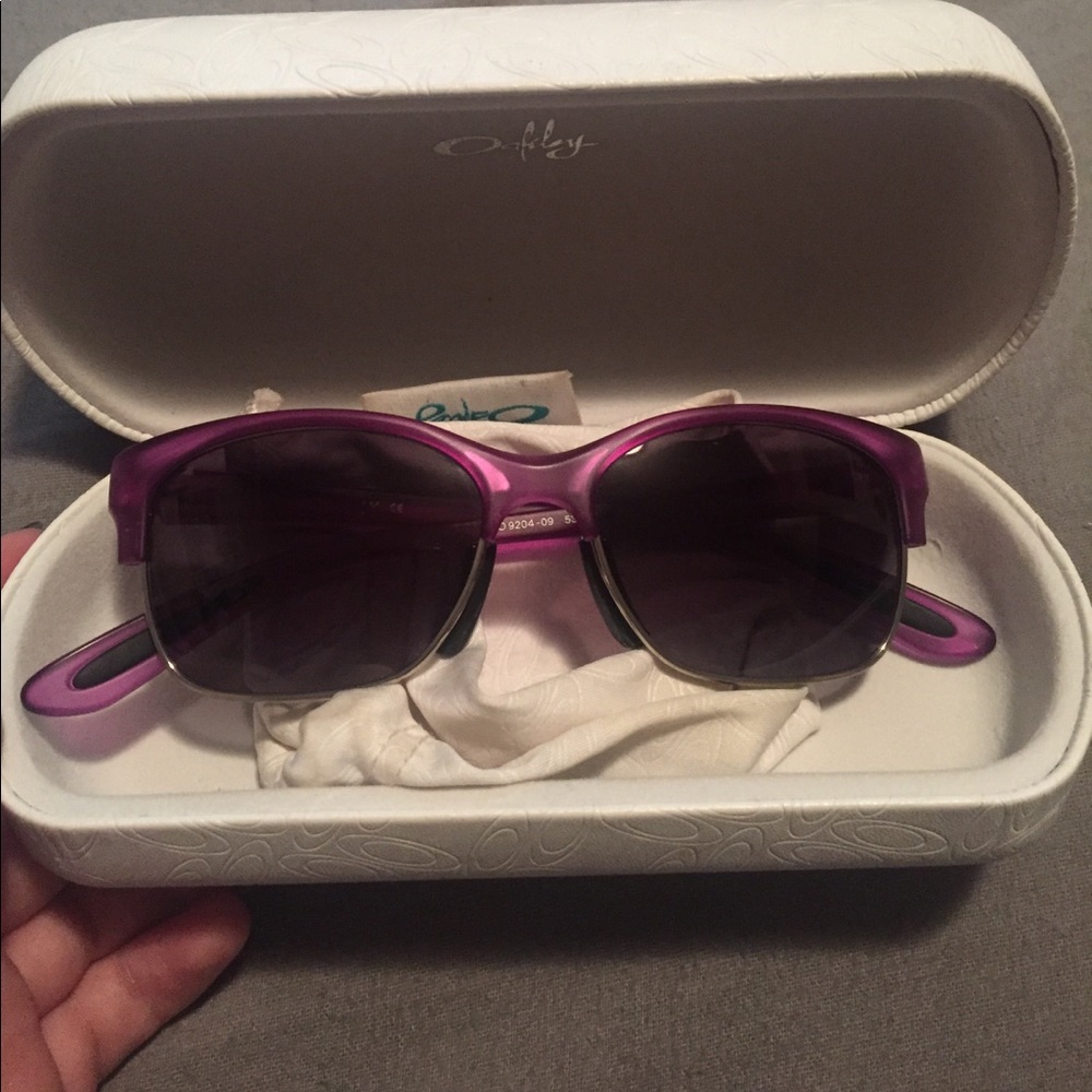 🔥Authentic Women's Oakleys🔥