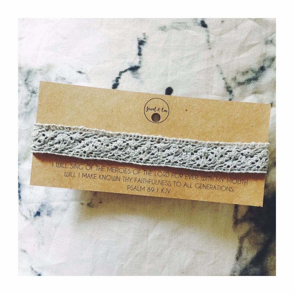 Grey Choker