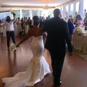 Truly Zac Posen Wedding Dress