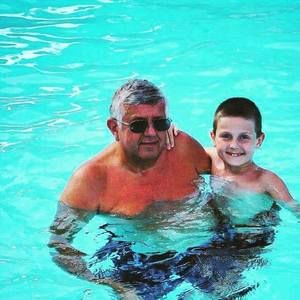 Meet your Posher, Hunter