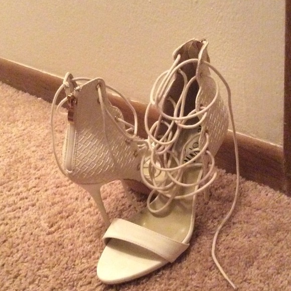 Shoes - Picture 5 of 6