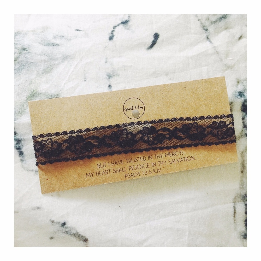 Black Lace Choker