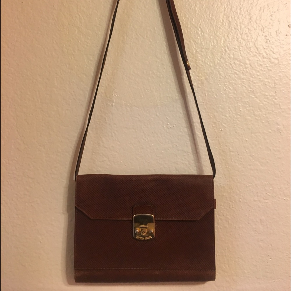 Vintage Bottega Veneta burgundy crossbody/wallet