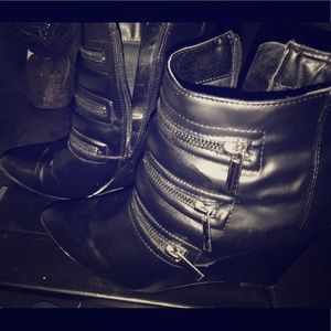 Black Booties, Super Cool