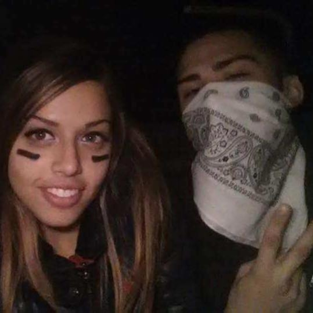 Meet your Posher, Crystal