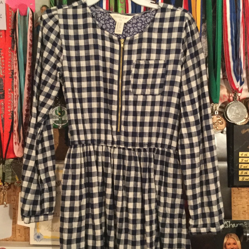 Kids long-sleeve dress