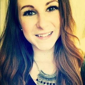 Meet your Posher, Abbie