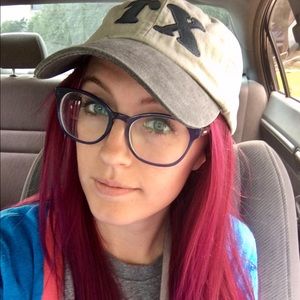 Meet your Posher, Alana