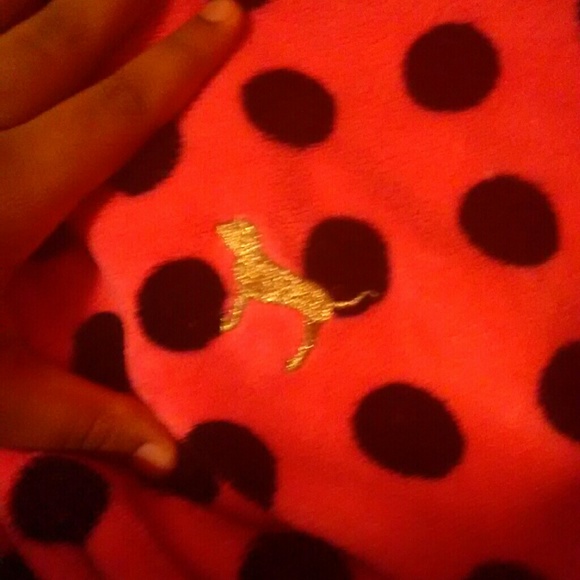 Pink robe - Picture 3 of 3