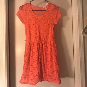 Short-sleeve, dress.