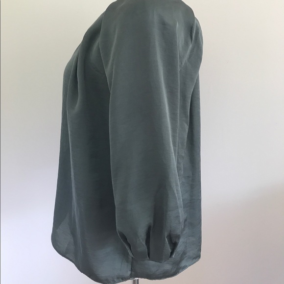 Talbots blouse - Picture 3 of 5