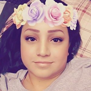 Meet your Posher, Christal