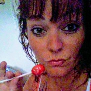 Meet your Posher, Stacy