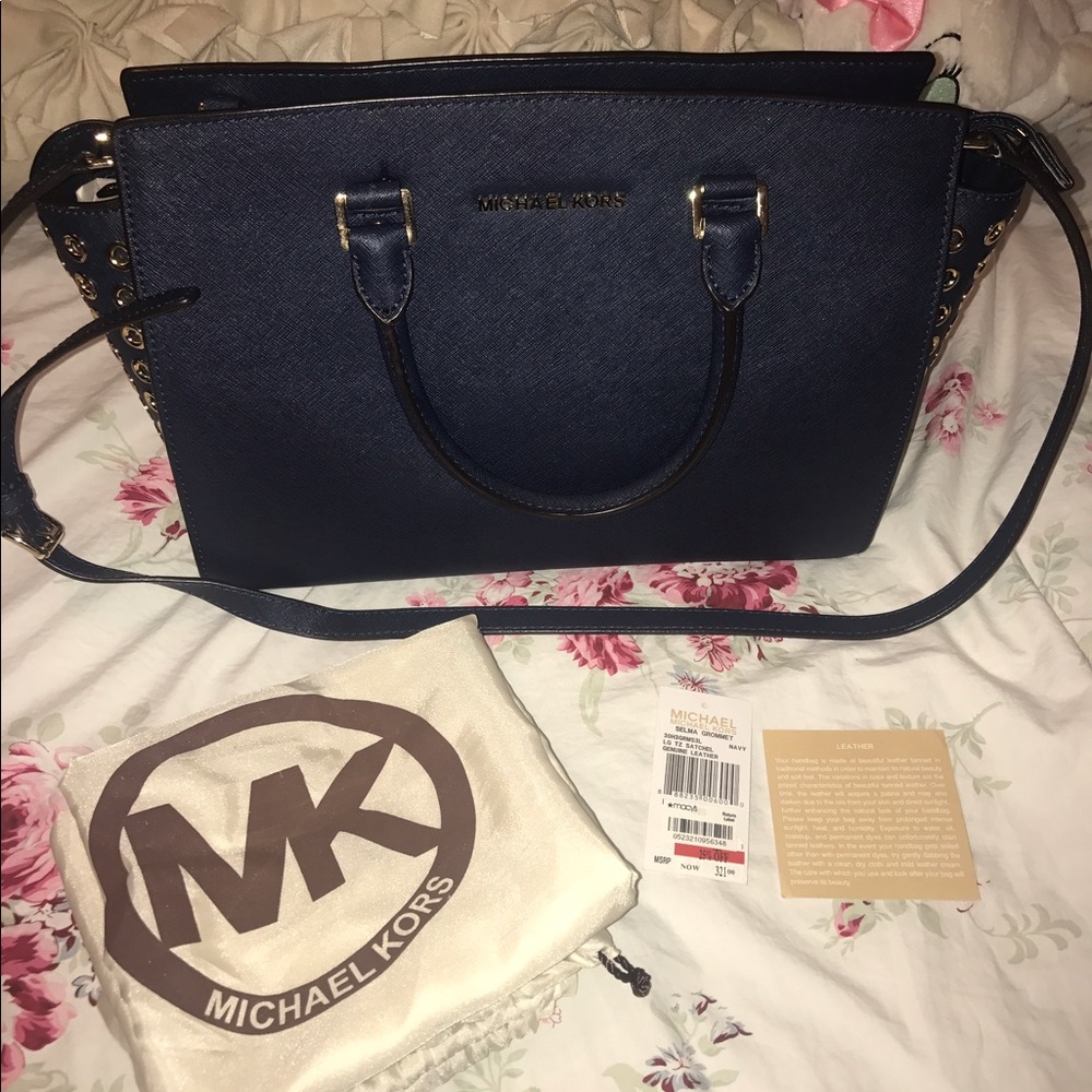 Michael Kors Large Selma with grommets