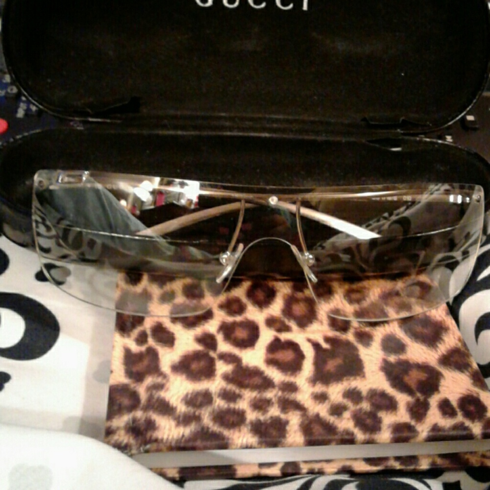 **GUCCI *** sunglasses
