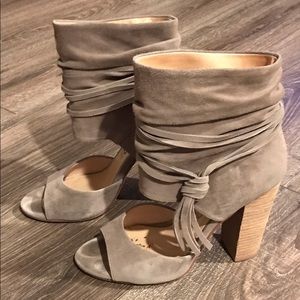 Chinese Laundry Kristin Cavallari Leigh peep-toe