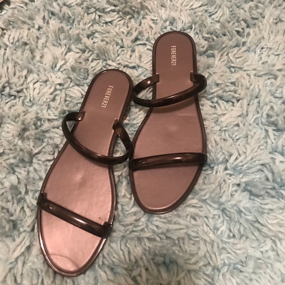 Never worn