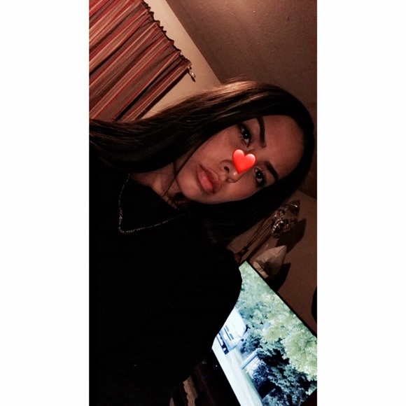 Meet your Posher, Bella - Picture 1 of 1