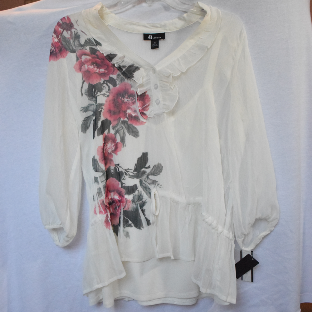 NWT White Floral Blouse