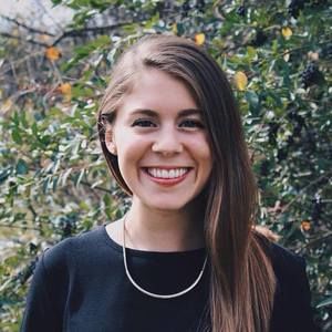 Meet your Posher, Courtney