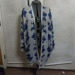 DISCOUNTED SHIPPING Knit sweater/coat/shrug