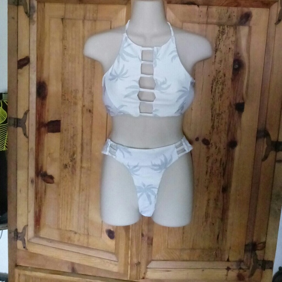 Sale Beautiful two piece swimsuit. - Picture 2 of 5