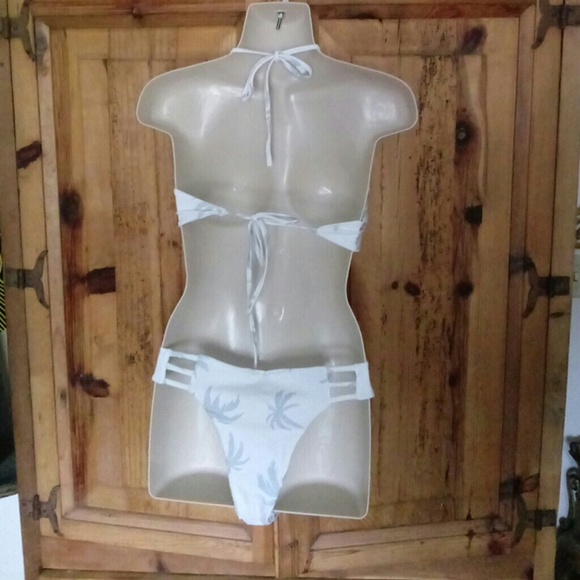 Sale Beautiful two piece swimsuit. - Picture 4 of 5