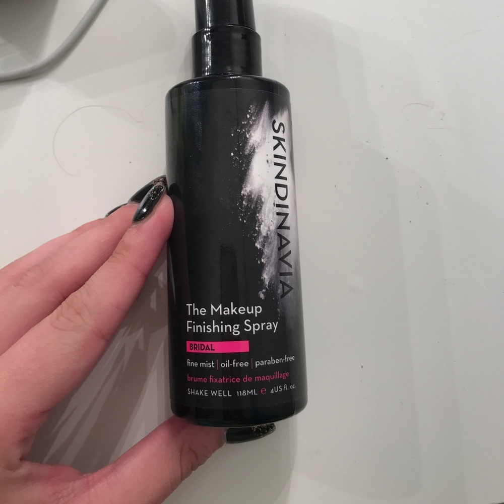 Skindinavia setting spray