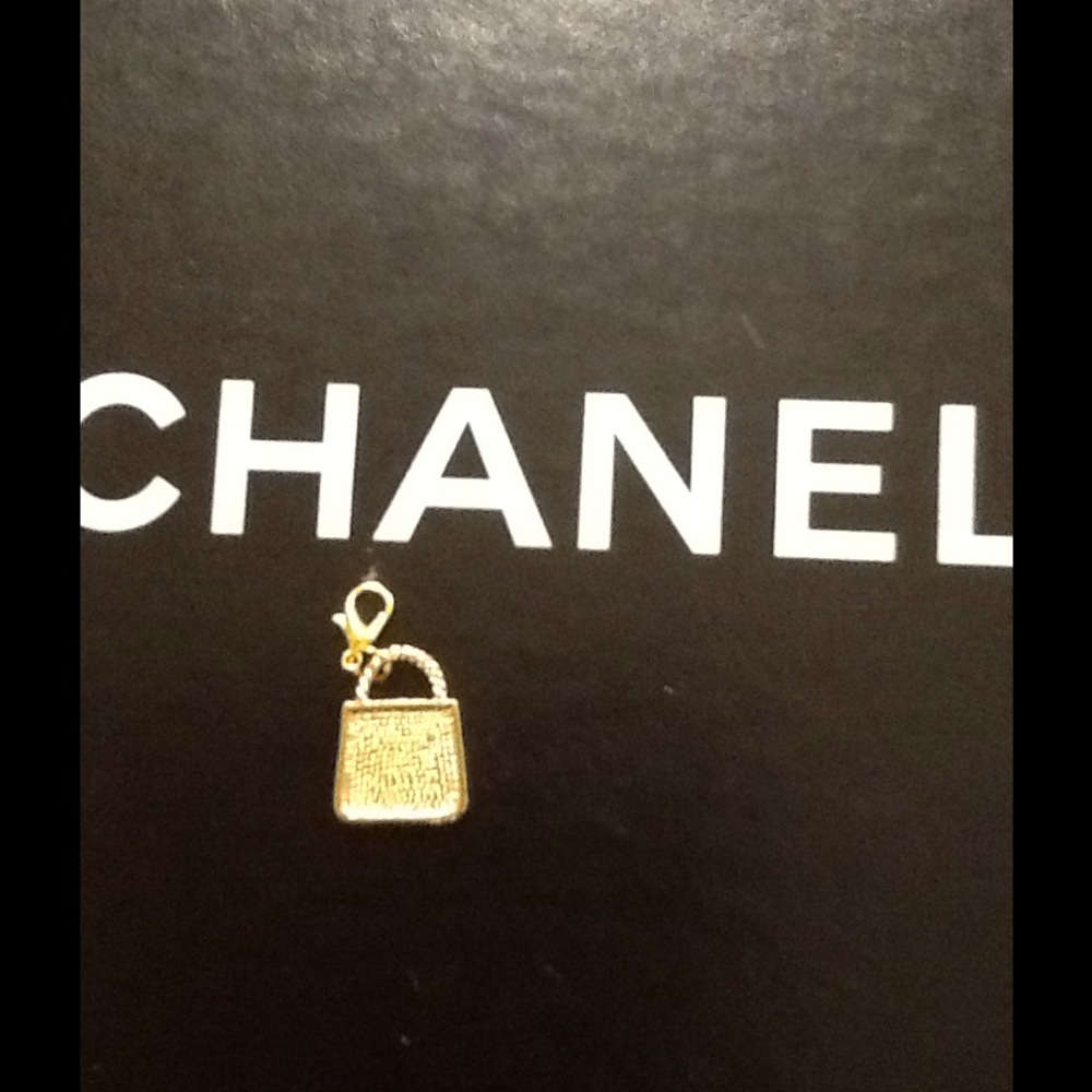Designer Charm - Picture 4 of 4