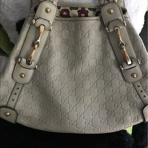 Meet your Posher, Saysamone