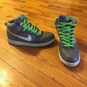 Grey/Like Green Nike Dunk
