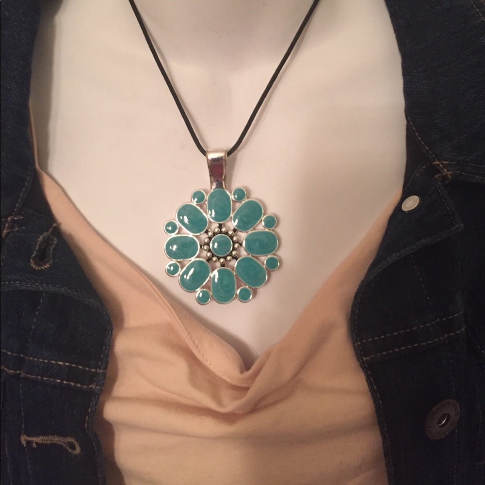 Premier Designs Flipside enhancer