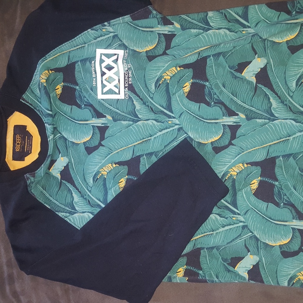XXX Designer Tee - Picture 2 of 3