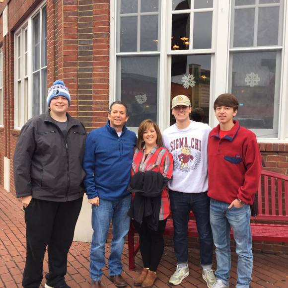 Meet your Posher, Tyler - Picture 1 of 1