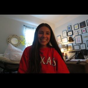 Meet your Posher, Leah