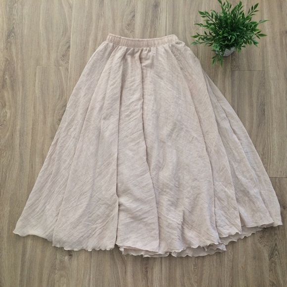 Dresses & Skirts - 🌴NWT tan linen skirt