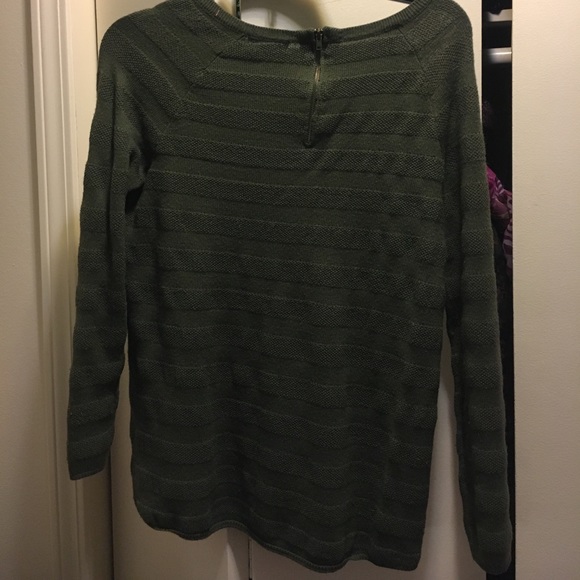 Olive green sweater. - Picture 3 of 3