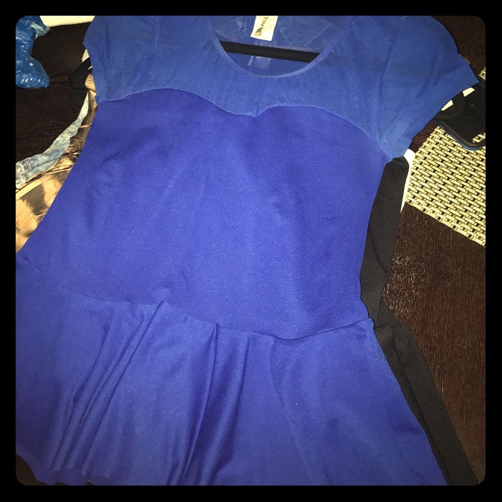 blue and black yitong shirt👚