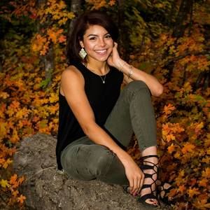 Meet your Posher, Cassandra renee