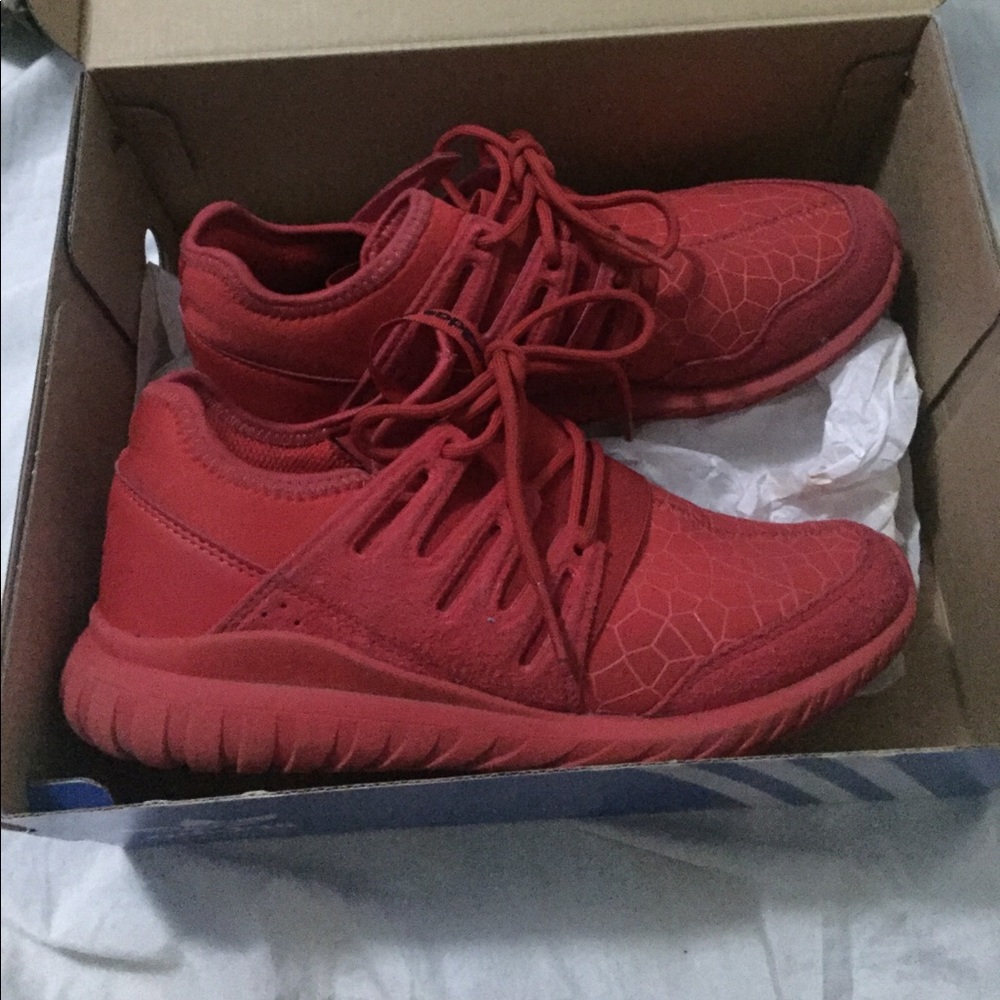 Adidas tubular red !