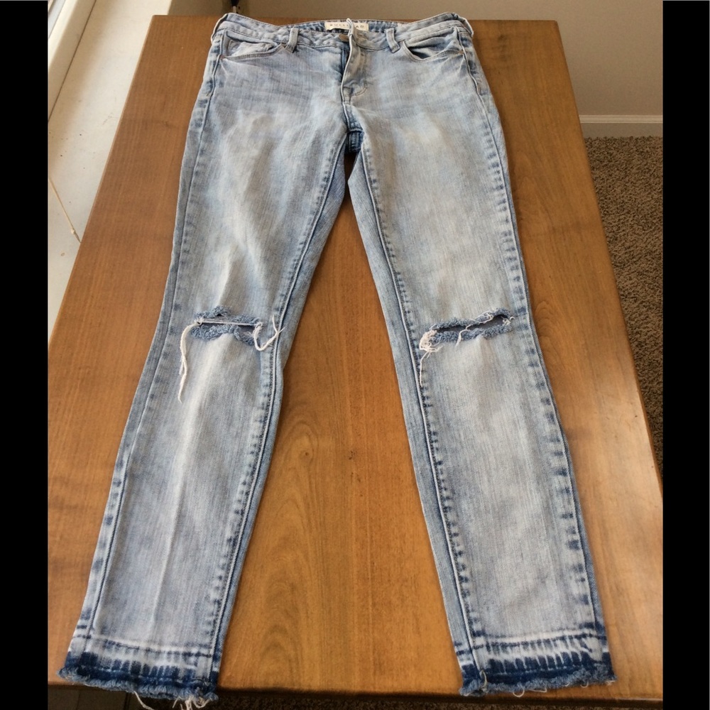 Bullhead mid rise skinniest ankle jeans