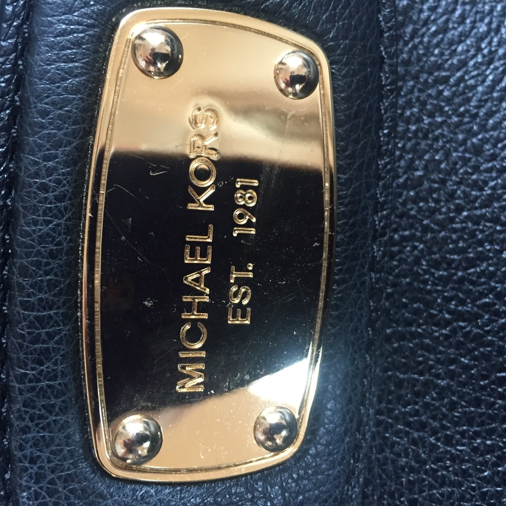 Michael Kors Hamilton Bag - Picture 2 of 5