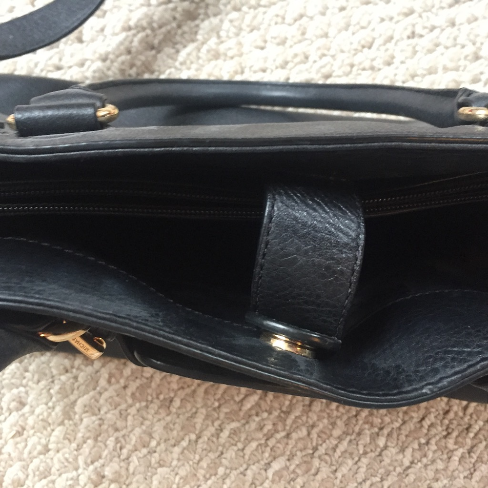 Michael Kors Hamilton Bag - Picture 3 of 5